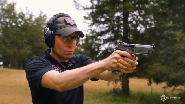 Sig 226 X5 First Shots смотреть онлайн