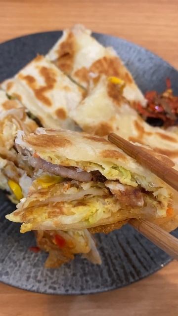 Chinese Omelette With  Cabbage  & Pork Chop #shorts