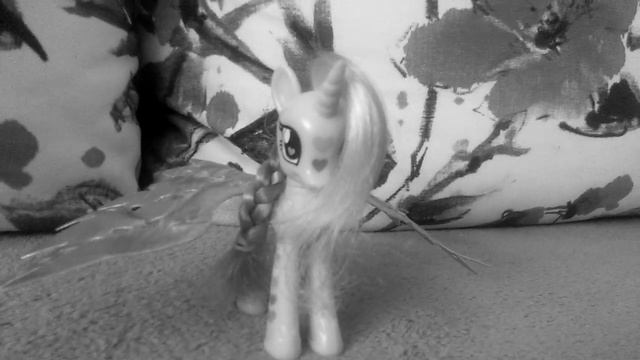 Принцесса Каденс! смотреть онлайн