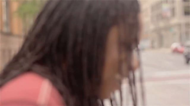 Decarlos "Cos" Waller - Keep on Moving (Official Music Video) смотреть онлайн