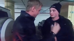 Эдвард Бил получил по щам. Edvard Bill