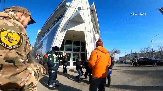 Избивают граждан в присутствии полиции🤜🤛#7