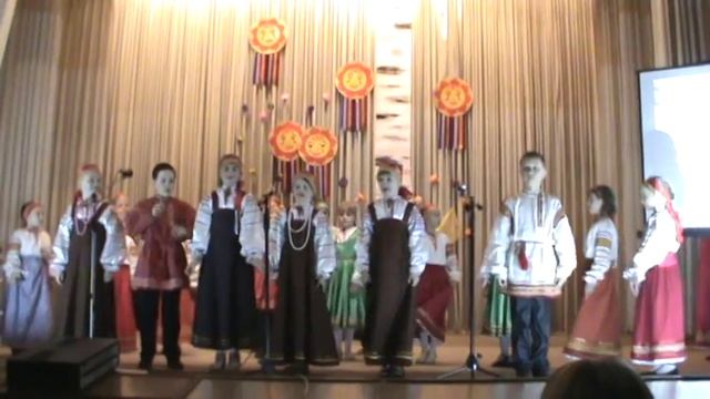 Совместное выступление фольклорного ансамбля"Ленок"и фольклорного ансамбля "Рябинушка". смотреть онлайн