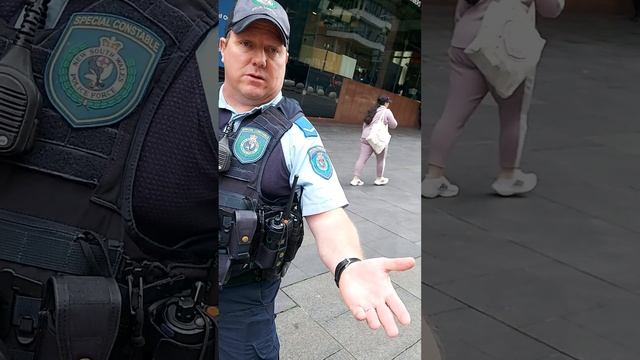 Julian Assange awareness raising Martin Place Monday 8am 26.9.22 NSW Police harassment смотреть онлайн