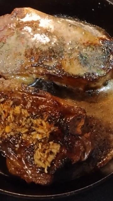 the New York strips were infused with butter ranch and onion soup. mac and cheese just awesome. смотреть онлайн
