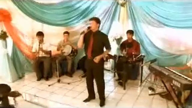 Pälwan Halmyradow.   Ellerimde Sazym