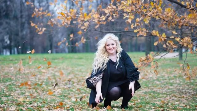 Модель плюс Майя Майская. Plus-Size Model тема :Осень( 2ч) № 3 смотреть онлайн