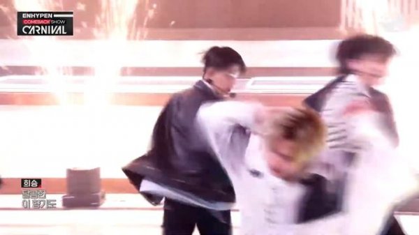 daze daze daze can't control my body dance dance dance