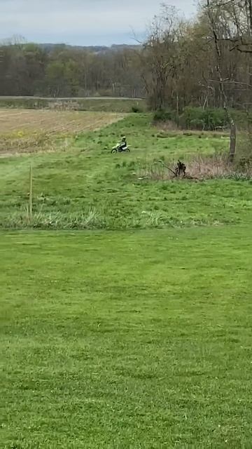 Riding a Kawasaki KLX 110 смотреть онлайн