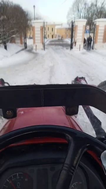 #Красный#Трактор#УБирает# смотреть онлайн