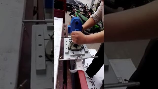 Модон хаалганы цоожны нүх гаргах ком багаж смотреть онлайн