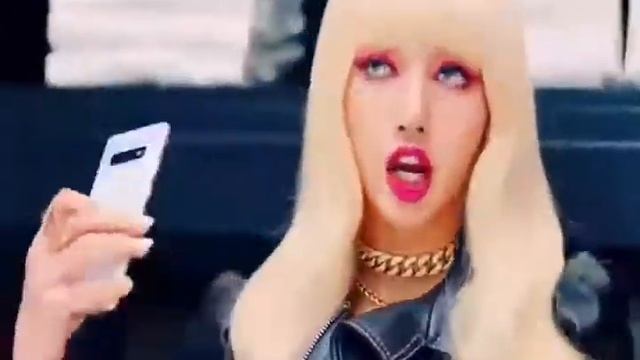 BLACKPINK-Только в перед смотреть онлайн