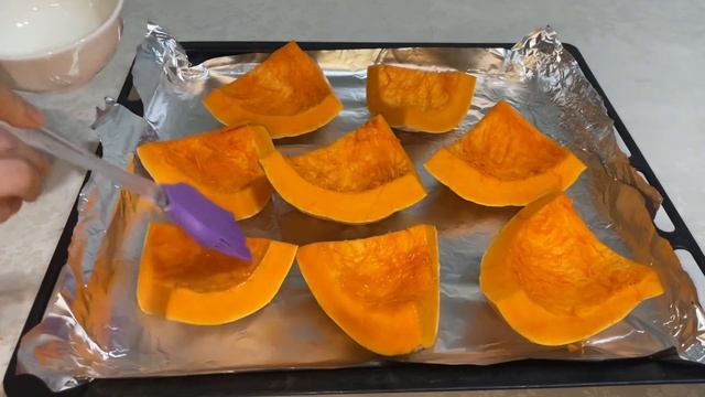 Асқабақ тек осылай пісіру керек.Духовкада піскен асқабақ.Тыква в духовке. смотреть онлайн