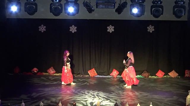 Windsor open level bellydancers duet - Alf leyla wa leyla смотреть онлайн