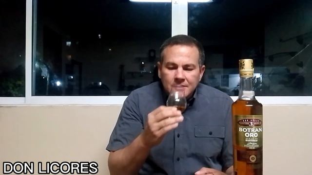UN SOLO DE: Ron Añejo 5 Botran Oro (Sistema Solera)... un ron que se madura por encima de las nube смотреть онлайн