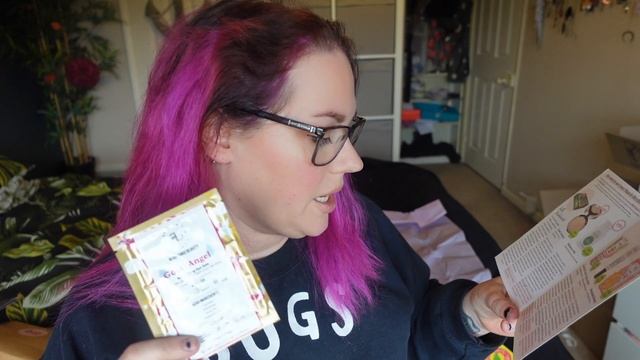 BIRCHBOX UK UNBOXING - MARCH 2021 - REALLY?? смотреть онлайн