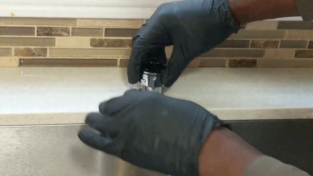 Remove Old Kitchen Faucet | Easy Install New Danze Kitchen Pull Out Faucet  @TowneBlvdTiy