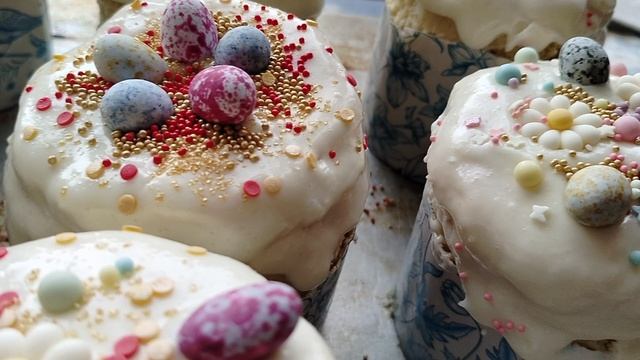 С Чистыми Четвергом! Печём пасхальные куличи 17.04.2025 смотреть онлайн