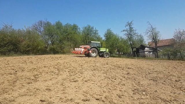 Deutz Fahr DX 90 - Sjetva Kukuruza Sa Pneumatskom Sijacicom Gaspardo 4 Reda - Sila Od Traktora
