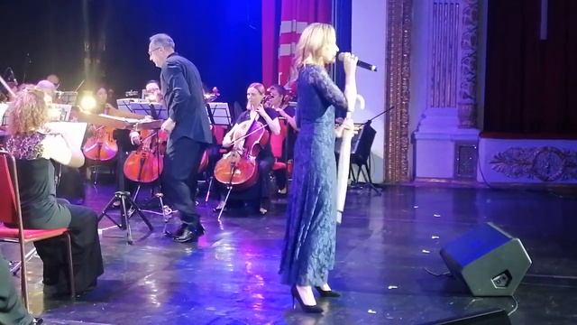 "Леди совершенство" Людмила Чистякова и Государственный эстрадно-симфонический оркестр. смотреть онлайн