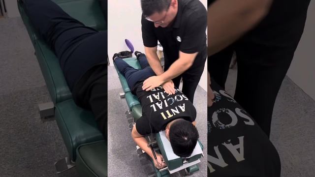 ASMR Doctor. Satisfying ASMR Spinal Crack . Asmr Chiropractic Adjustment Crack! Compilation!