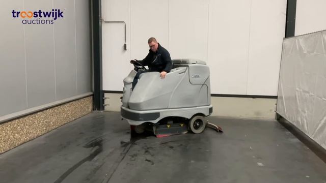 Nilfisk BR1100S - opzit schrob/zuig machine - auction 34452 lot 224 смотреть онлайн
