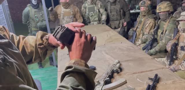 Визуальное определение калибра боеприпасов в магазине