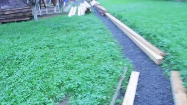 А как встречает Вас ваша лошадь ?!