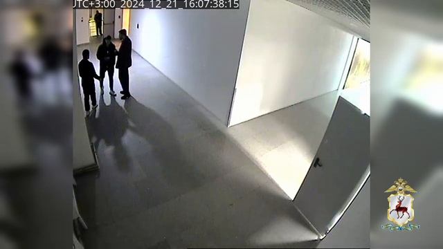 Нижегородскими полицейскими задержаны подозреваемые в вымогательстве 600 000 рублей у криптотрейдера смотреть онлайн