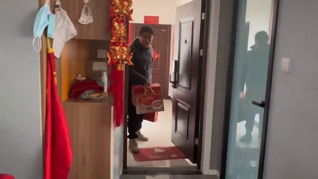 带丈母娘来省城医院看病，稳定下来回趟家，看看宝宝和爸妈