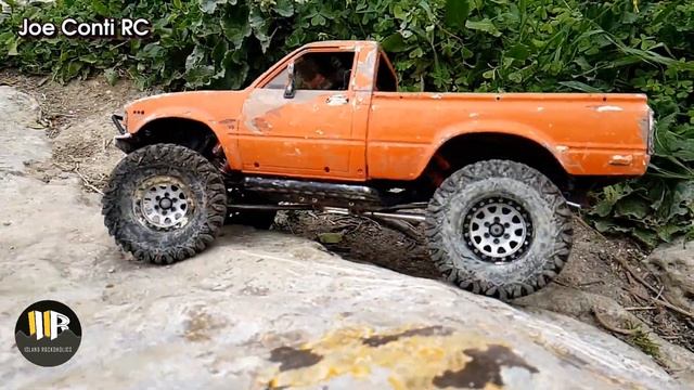 BJ40 - #004 - RC4WD BJ40 and Hilux scale run at Mosta смотреть онлайн