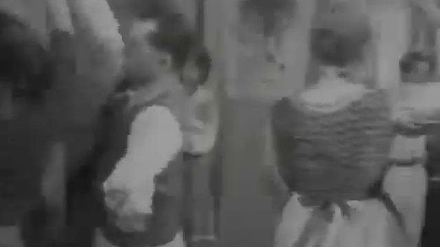 Life-affirming Ukrainian dance from 1960 Soviet film "The Return" смотреть онлайн
