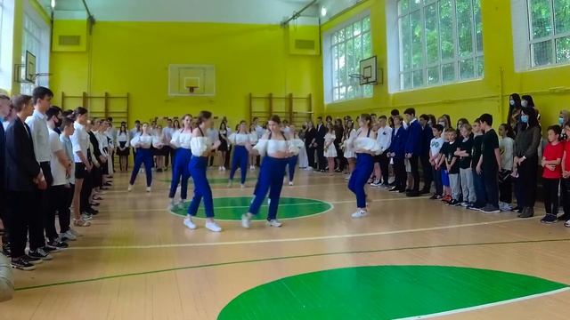 Останній дзвінок у гімназії, Вінниця смотреть онлайн