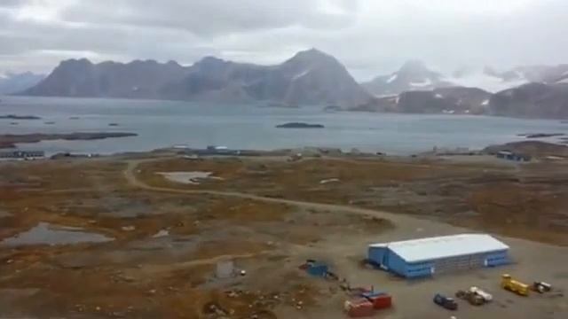 HELICOPTER  East Greenland  Early September 2016