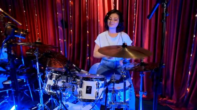 Смыченко Лиля Backstreet Boys - Everybody (drum cover) смотреть онлайн