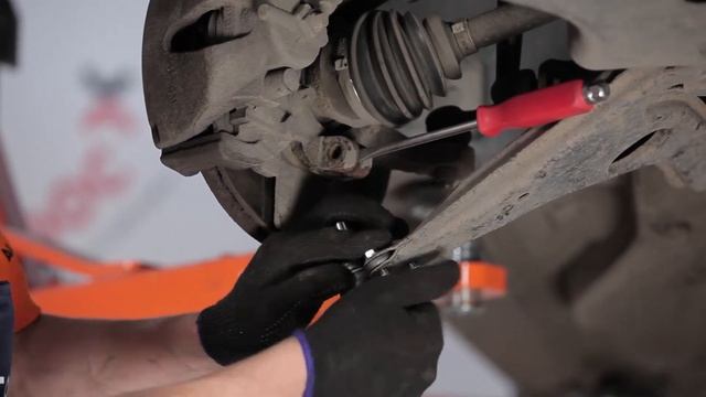 Hoe de OPEL ASTRA H kogelgewricht vervangen Handleiding | Autodoc смотреть онлайн