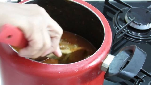 COSTELA COM BATATA NA PANELA DE PRESSÃO ,MUITO SUCULENTA VALE APENA /RECEITAS NA HORA CERTA смотреть онлайн