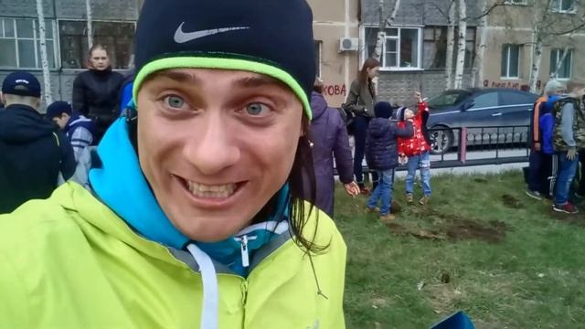 Вместе мы победим // Садим деревья //