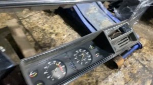 Щиток приборов, приборная панель ВАЗ 2107, 2104