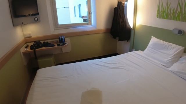 Hotel close to Heathrow airport ibis budget London Hounslow Hotel смотреть онлайн