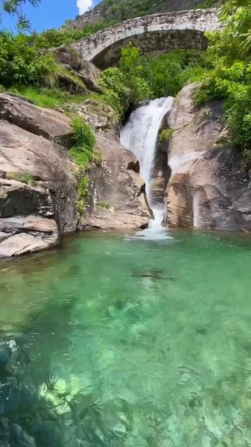 Exploring The Beauty Of Switzerland: Nature, Houses, Mountains, Waterfalls, And More!