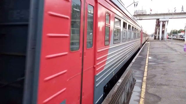 Электропоезд эт2м-064 Сообщением Санкт-Петербург Невская Дубровка Отправляется с платформыПискарёвк смотреть онлайн