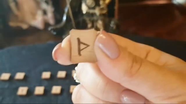 ВЕЛИКИЕ РУНЫ  ТАЙНОПИСЬ ЖРЕЦОВ ️ ВЕДЬМИНА ИЗБА   ИНГА ХОСРОЕВА