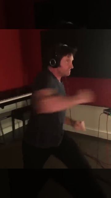 Hugh Jackman Doing ADR For Logan [Must See] смотреть онлайн