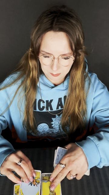 Думает ли он проявляться сам? #таро #ранти #эзотерика #таролог #магия