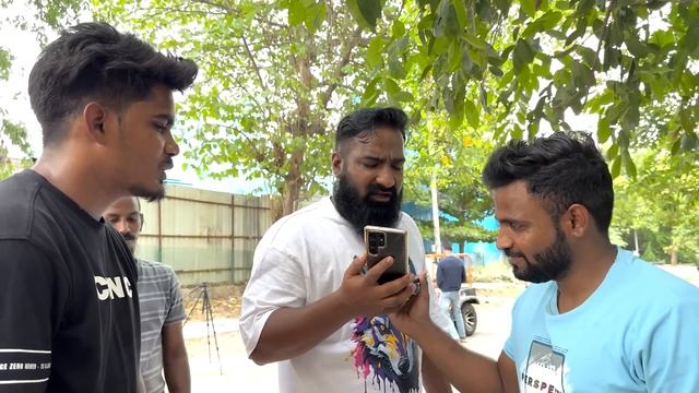 Babbu మీద కోపంతో imran Anna Jeep అద్దం పగలగోట్టాడు | Pareshan Boys1 смотреть онлайн