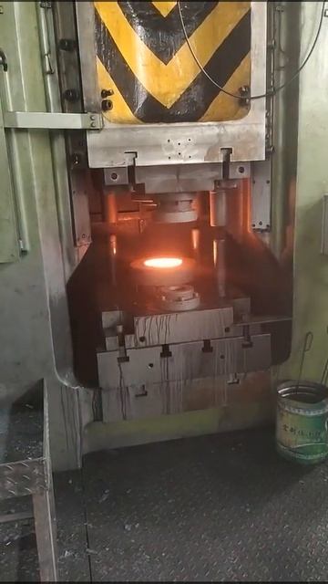 Forging power equipment-Electric Screw Press смотреть онлайн
