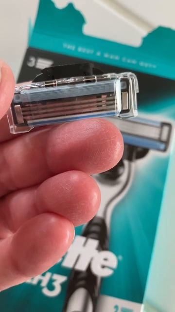 Gillette Mach3 Confusing Packaging смотреть онлайн