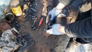 Сборка крышки КПП МТЗ 82