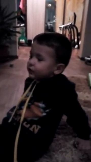 Алеша поздравляет Машу с ДР 13.01.2016 смотреть онлайн